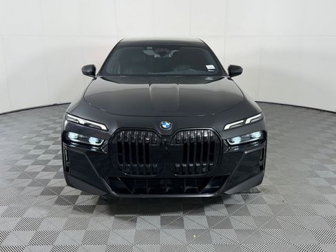 Used 2023 BMW 740i RWD image 5