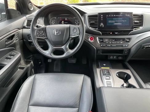 Used 2024 Honda Passport EX-L image 10