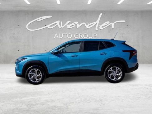 Certified 2025 Chevrolet Trax LS w/ LS Convenience Package image 4