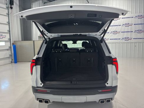 Used 2026 Chevrolet Traverse LT AWD/4WD image 46