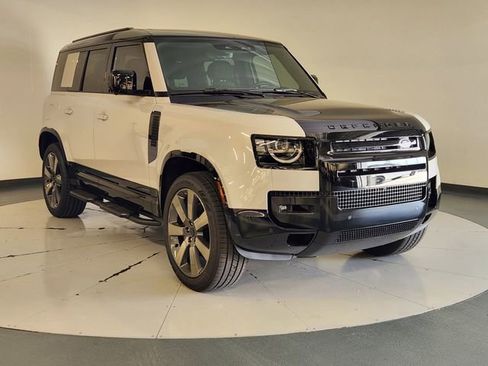 New 2026 Land Rover Defender 110 X AWD/4WD image 7