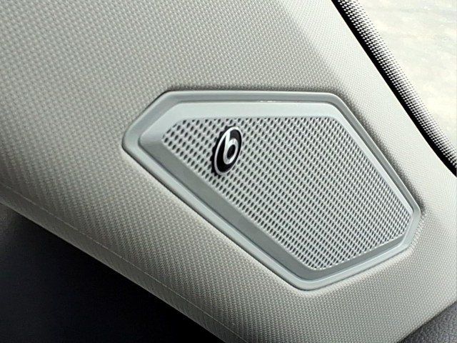 Certified 2023 Volkswagen Jetta SEL FWD image 25