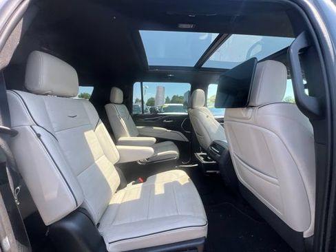 Used 2023 Cadillac Escalade ESV Sport w/ Touring Package AWD/4WD image 18