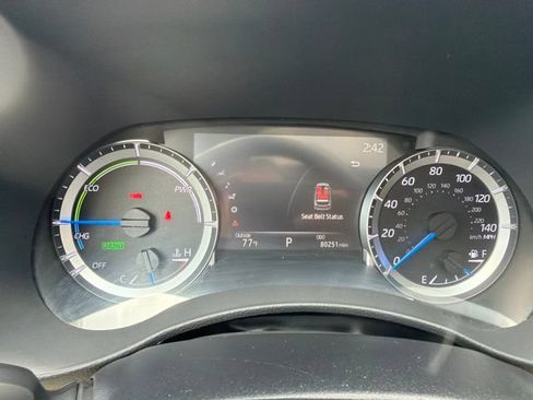 Used 2023 Toyota Highlander XLE AWD/4WD image 23