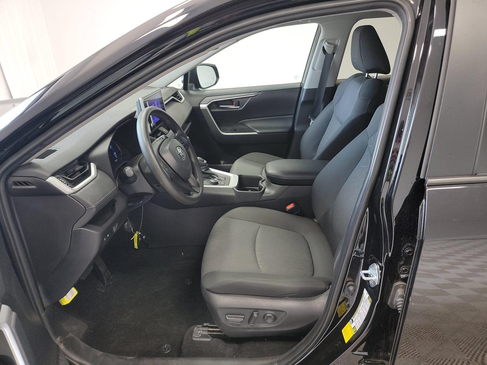 Certified 2024 Toyota RAV4 AWD Hybrid image 17