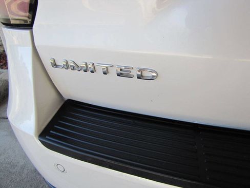 Used 2018 Ford Expedition Max Limited w/ Equipment Group 301A RWD image 35