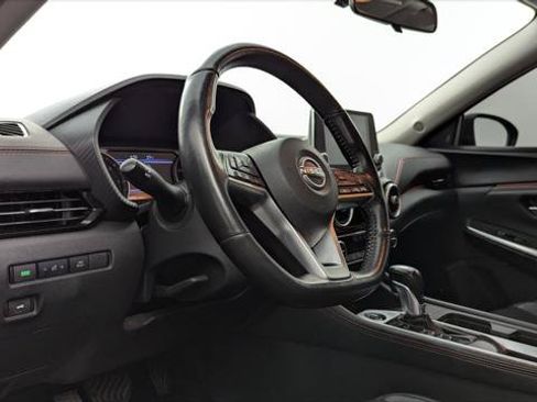 Used 2024 Nissan Sentra SR w/ SR Premium Package FWD image 24