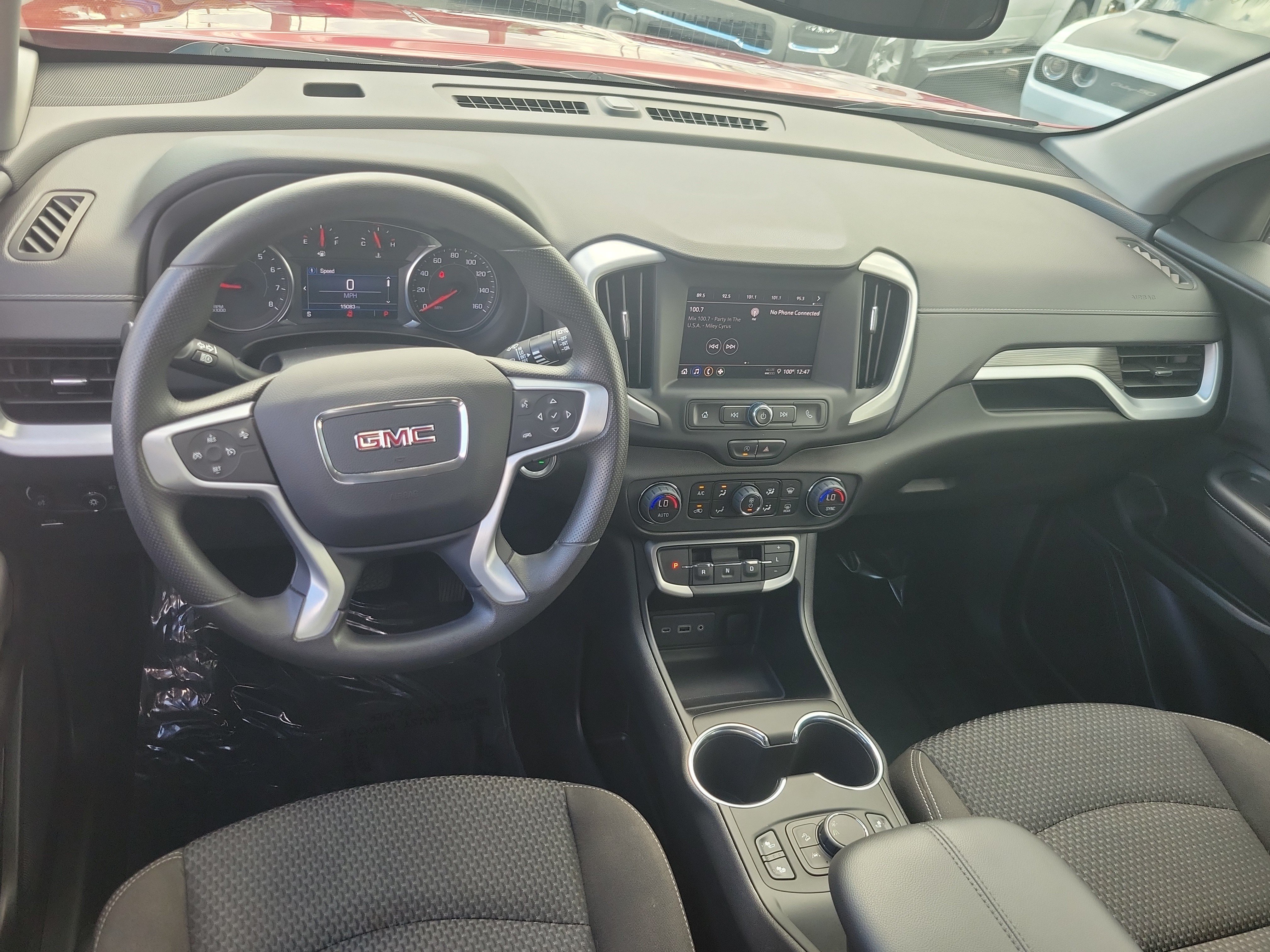 Used 2023 GMC Terrain SLE w/ Driver Convenience Package FWD image 12