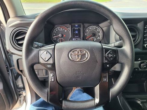 Used 2022 Toyota Tacoma SR w/ SR Convenience Package AWD/4WD image 24