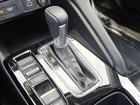 New 2025 Acura Integra image 13