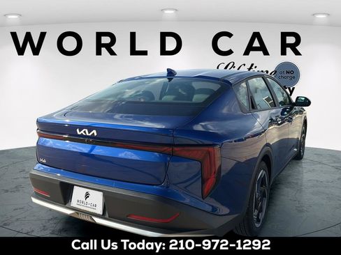 Used 2025 Kia K4 EX FWD image 17