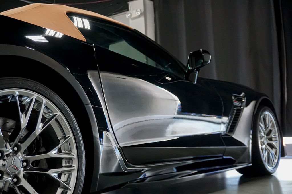 Used 2017 Chevrolet Corvette Z06 RWD image 38