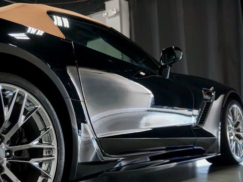 Used 2017 Chevrolet Corvette Z06 RWD image 38
