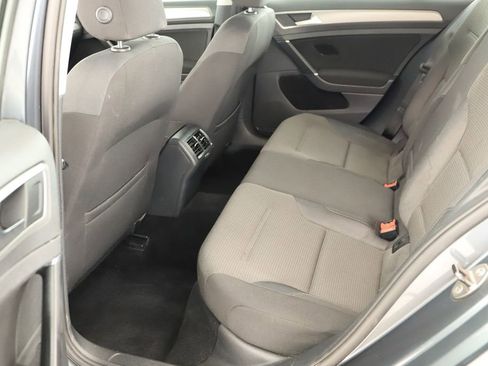 Used 2017 Volkswagen Golf S FWD image 31