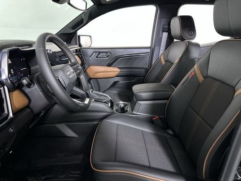 New 2026 GMC Canyon AT4 w/ Nightfall Edition AWD/4WD image 21