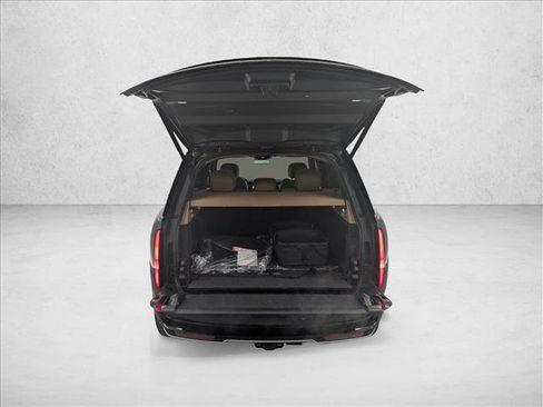 New 2026 Land Rover Range Rover SE image 8