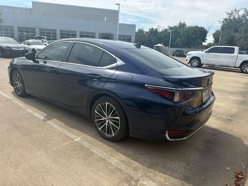 Used 2025 Lexus ES 300h w/ Premium Package FWD image 7