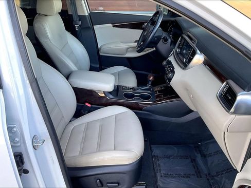 Used 2018 Kia Sorento EX w/ EX Advanced Touring Package image 23