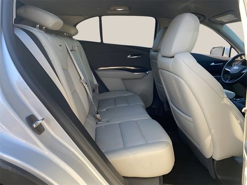Certified 2022 Cadillac XT4 Premium Luxury w/ Enhanced Visibility Package image 17