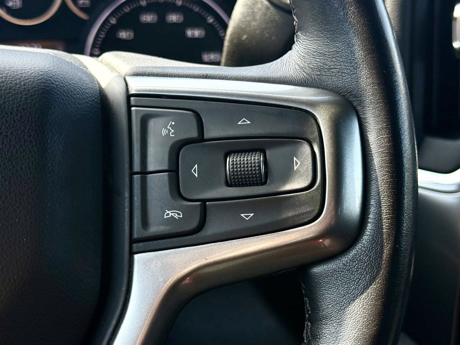 Used 2021 Chevrolet Silverado 1500 LT AWD/4WD image 23