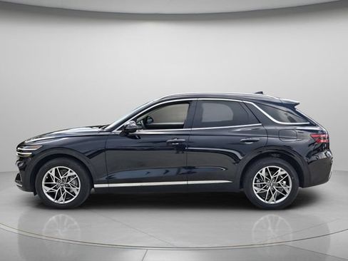 Used 2024 Genesis GV70 2.5T w/ Advanced Package AWD/4WD image 3