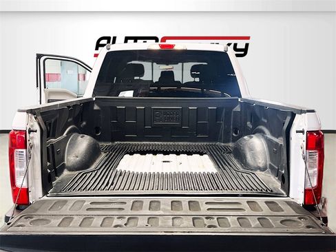 Used 2019 Ford F350 XLT image 23