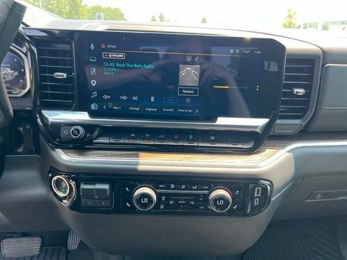 Used 2026 Chevrolet Silverado 1500 RST AWD/4WD image 17