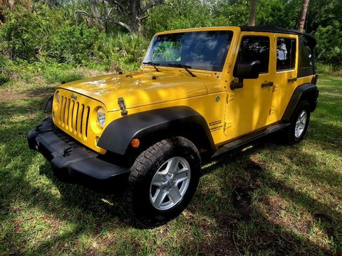 Used 2015 Jeep Wrangler Unlimited Sport w/ Quick Order Package 24S AWD/4WD image 1