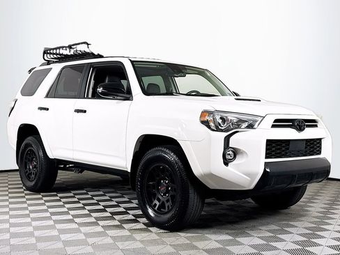 Used 2021 Toyota 4Runner Venture w/ Moonroof Package AWD/4WD image 1