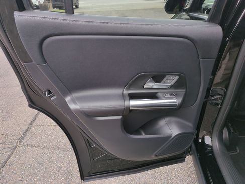 Certified 2023 Mercedes-Benz GLA 250 4MATIC image 27