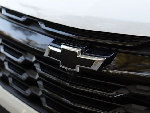 New 2026 Chevrolet Equinox LT w/ Convenience Package II image 35