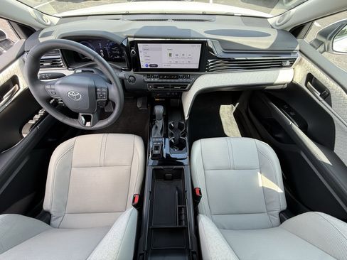 Certified 2025 Toyota Camry XLE w/ Premium Plus Package AWD/4WD image 18