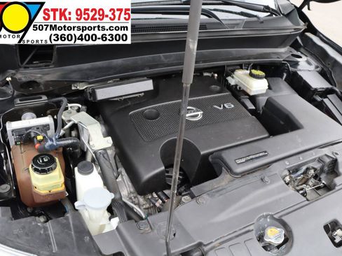 Used 2014 Nissan Pathfinder Platinum FWD image 21