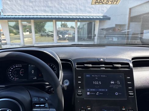 Used 2024 Hyundai Santa Cruz SEL FWD image 17