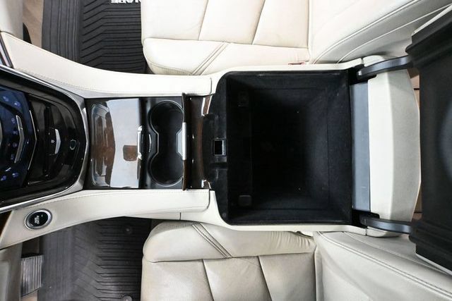 Used 2017 Cadillac Escalade ESV 4WD image 29