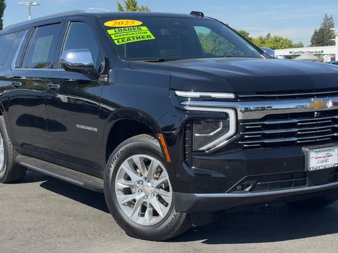 Used 2025 Chevrolet Suburban Premier AWD/4WD image 1