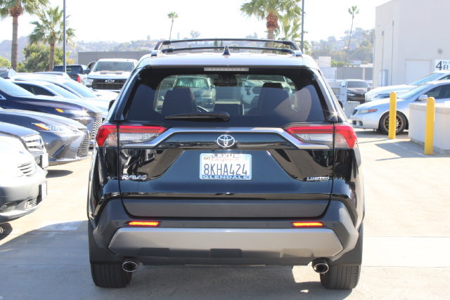 Used 2019 Toyota RAV4 Limited w/ Carpet Mat Package FWD image 20