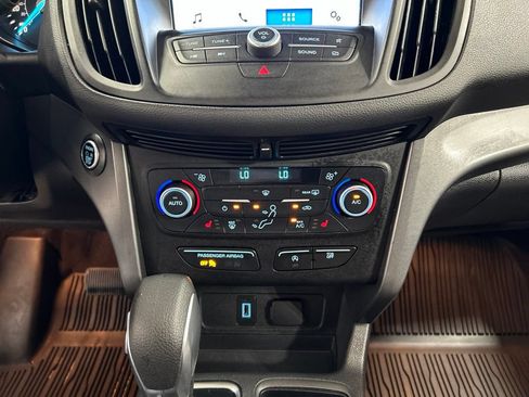 Used 2019 Ford Escape SE AWD/4WD image 21