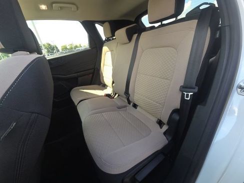 Used 2022 Ford Escape SE FWD image 15