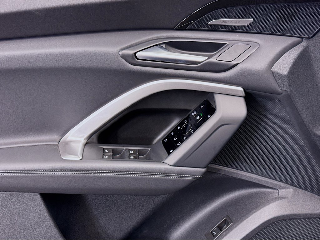 Certified 2025 Audi Q5 Premium Plus w/ Premium Plus AWD/4WD image 22