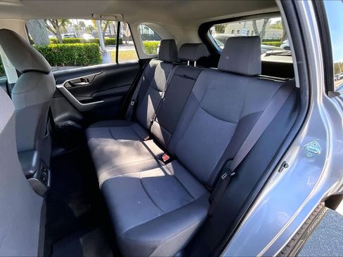 Used 2019 Toyota RAV4 XLE image 21