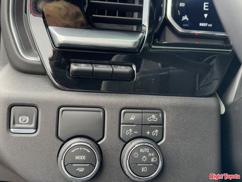 Used 2026 Chevrolet Silverado 1500 High Country RWD image 31