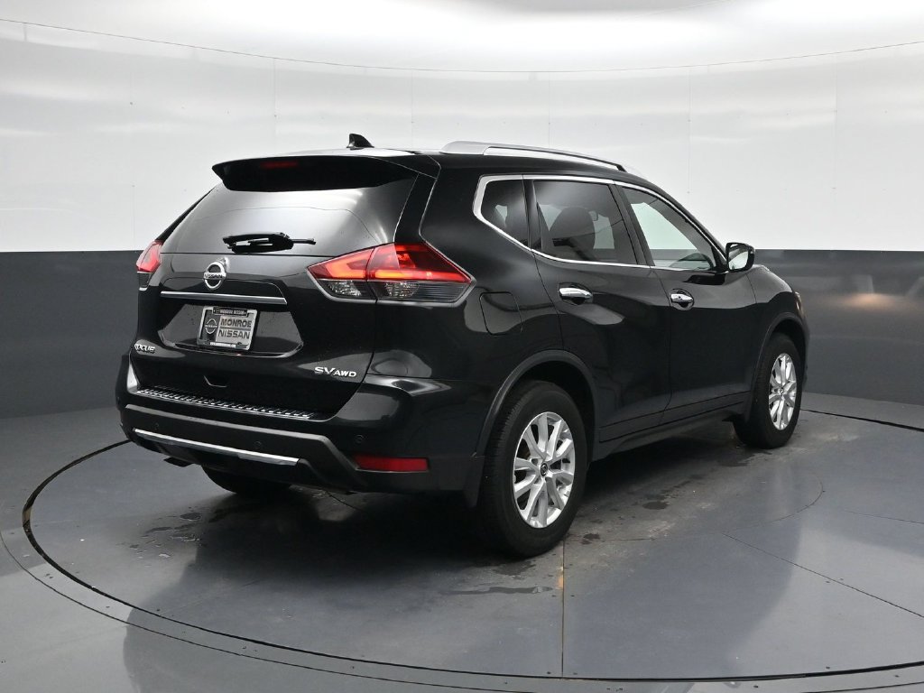 Used 2019 Nissan Rogue SV AWD/4WD image 10
