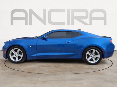 Used 2018 Chevrolet Camaro LT w/ Technology Package RWD image 7