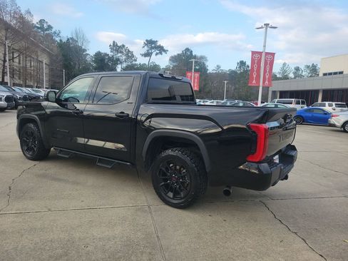 Used 2022 Toyota Tundra SR5 image 3