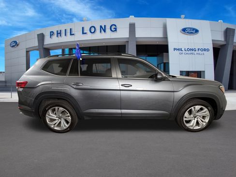 Used 2023 Volkswagen Atlas SE w/ Panoramic Sunroof Package AWD/4WD image 6