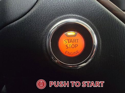 Used 2019 Nissan Pathfinder Platinum w/ Cargo Package image 19