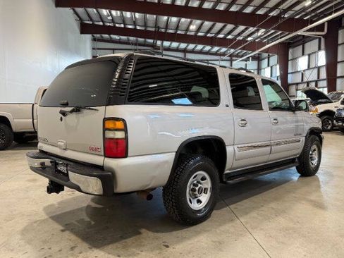 Used 2005 GMC Yukon XL 2500 SLT w/ SLT Preferred Equipment Group AWD/4WD image 8