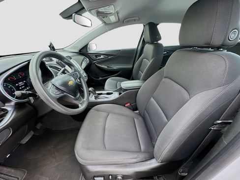 Used 2019 Chevrolet Malibu LT image 13