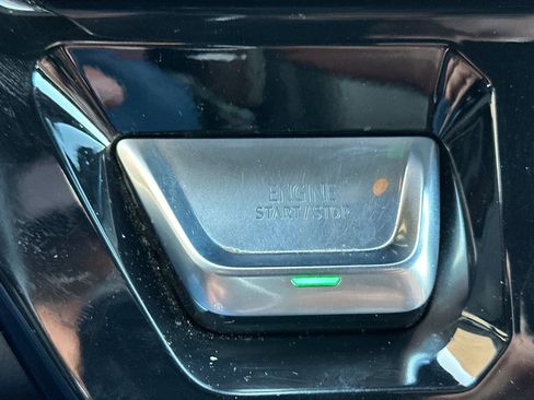 Certified 2024 GMC Sierra 2500 Denali Ultimate image 23